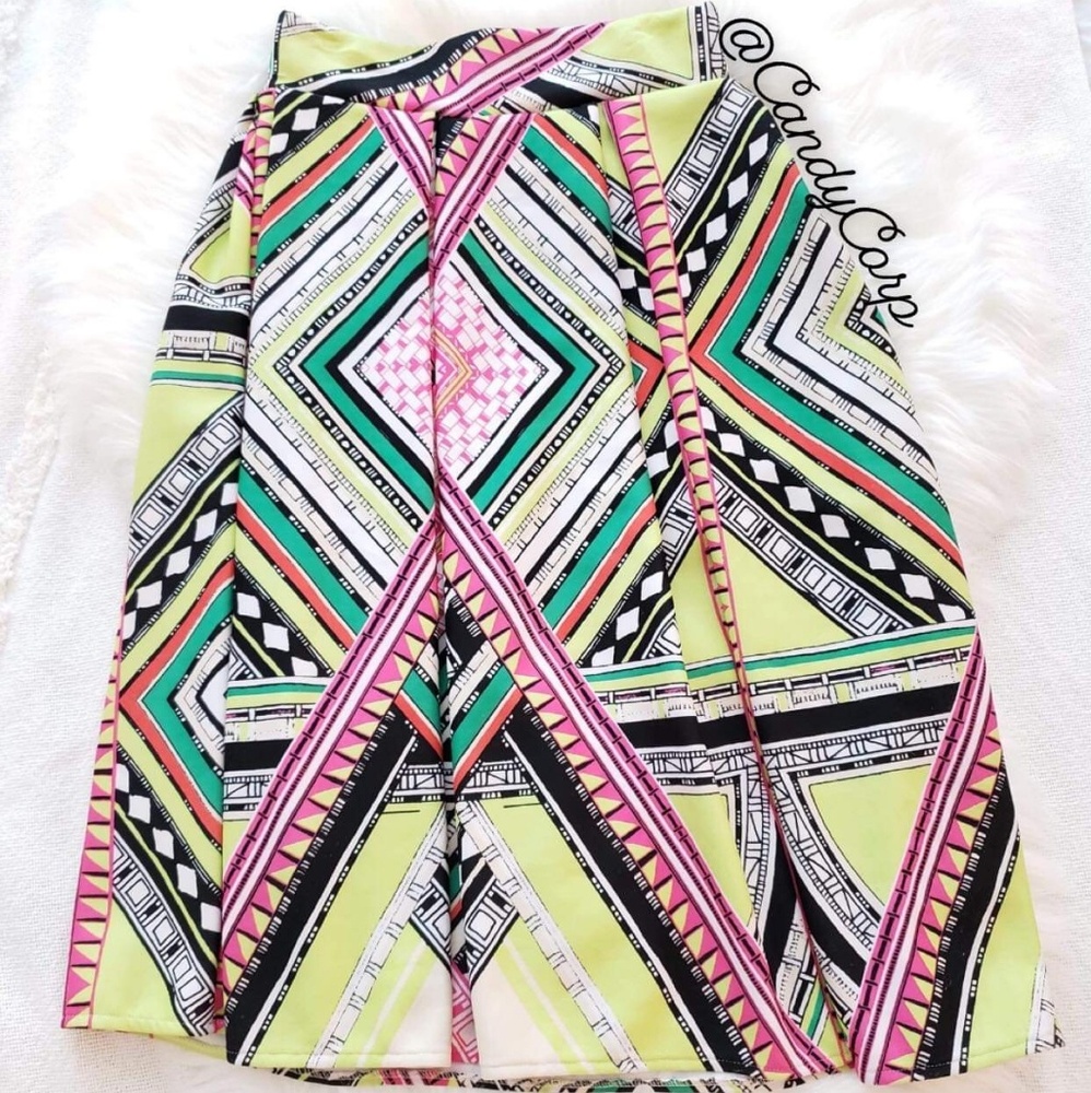💥FLASH SALE💥 BRAND NEW!!! AZTEC PATTERN SKIRT 😍